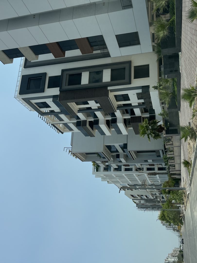 فروش آپارتمان لوکس در فاز ۷ شهرک صدف کیش | زون ۳ | ۱۳۴ متر | ۳ خواب | دو نبش و بدون مشرف