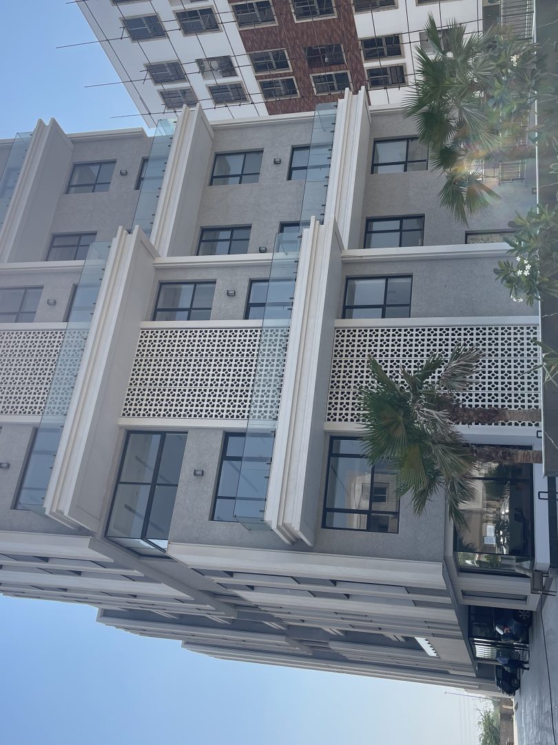 فروش دوخواب ۱۰۰ متر نوساز فول مشاعات