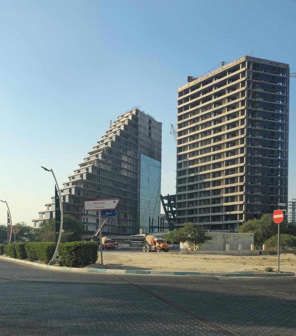 فروش دو خواب برج مجلل سي سو جزيره كيش ديد دريا