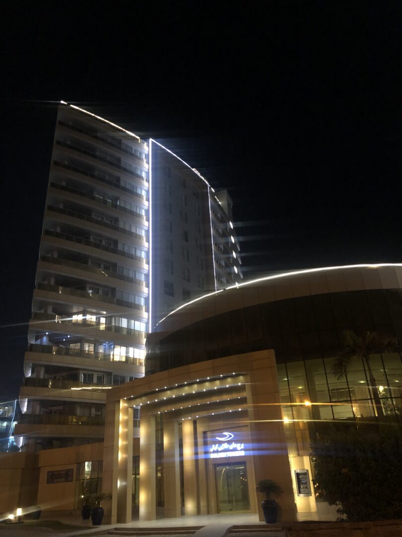 برج طلایی سنددار یک خواب|‌ کیش