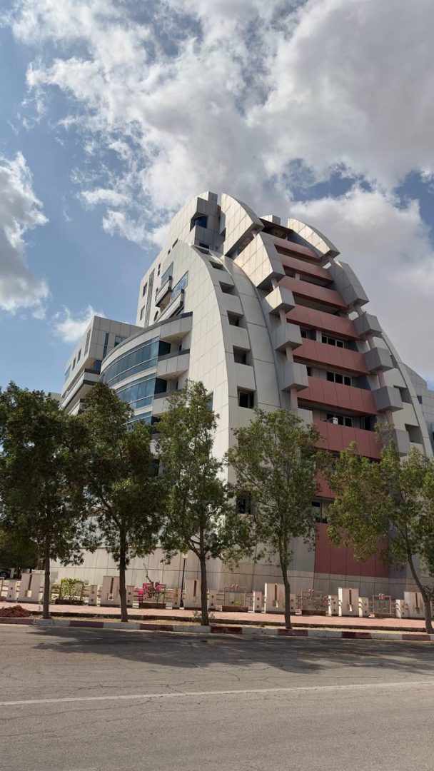 فروش برج سارا (شهرک صدف کیش)۱۲۴ متر دو خواب