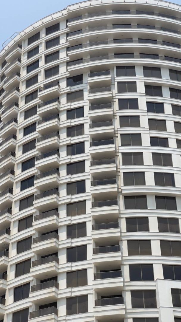 فروش آپارتمان ۶۲ متری تک‌خواب لاکچری در برج شاراکس کیش | طبقه ۱۴ با ویوی کامل جزیره