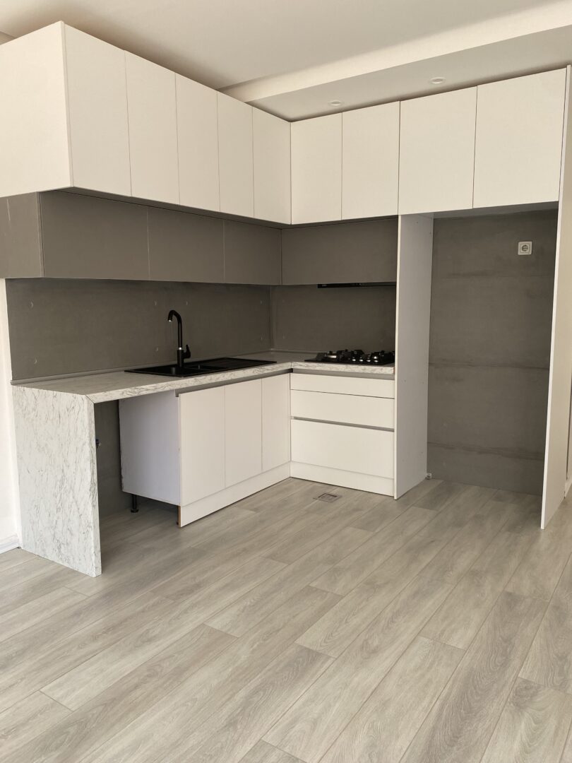 ۹۵ متر دوخواب/بازسازی شده/شهرک صدف