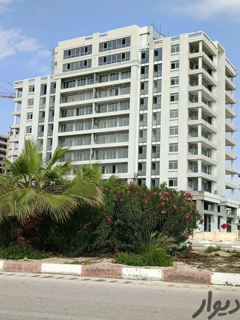 فروش دوخواب ۱۲۰ متر برج آبان سنددار آکواریومی کیش