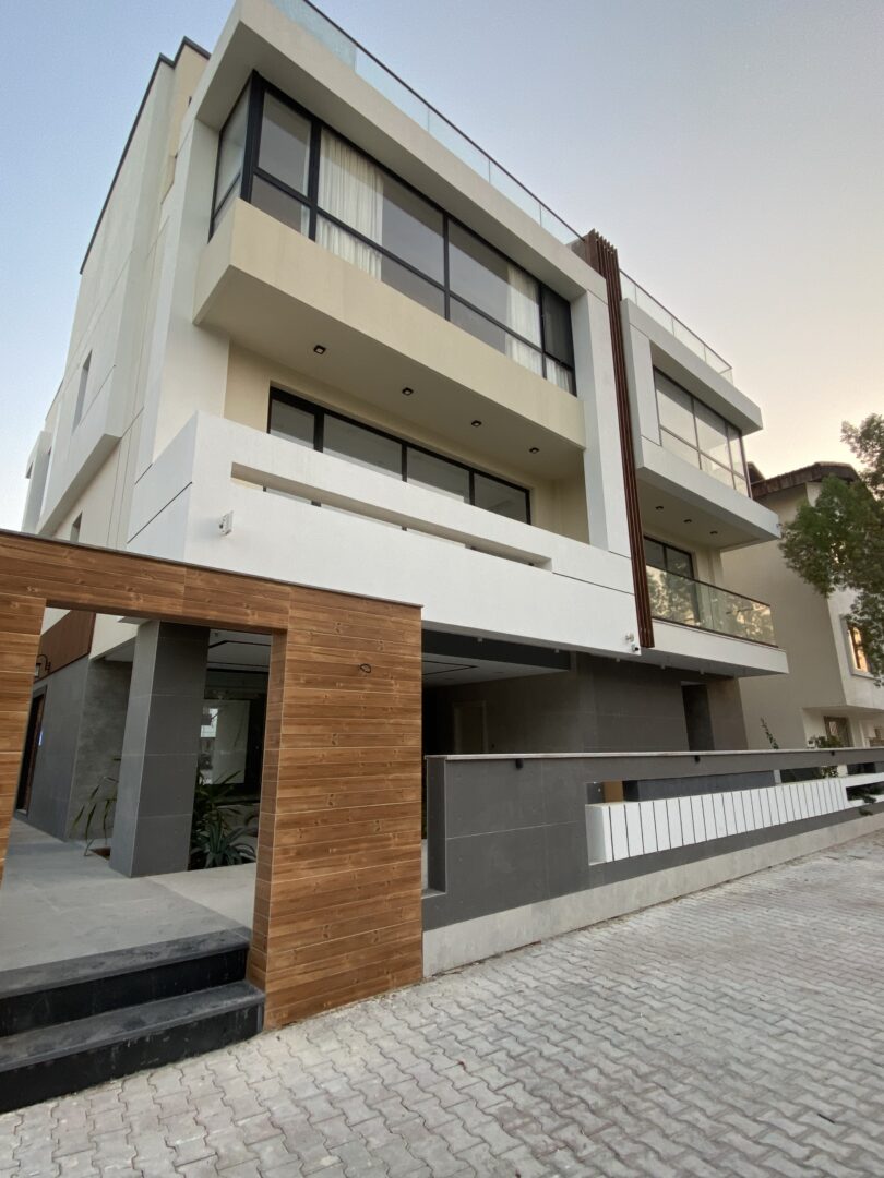 فروش ۱۵۰متر سه خواب نوساز/دید دریا/شهرک صدف