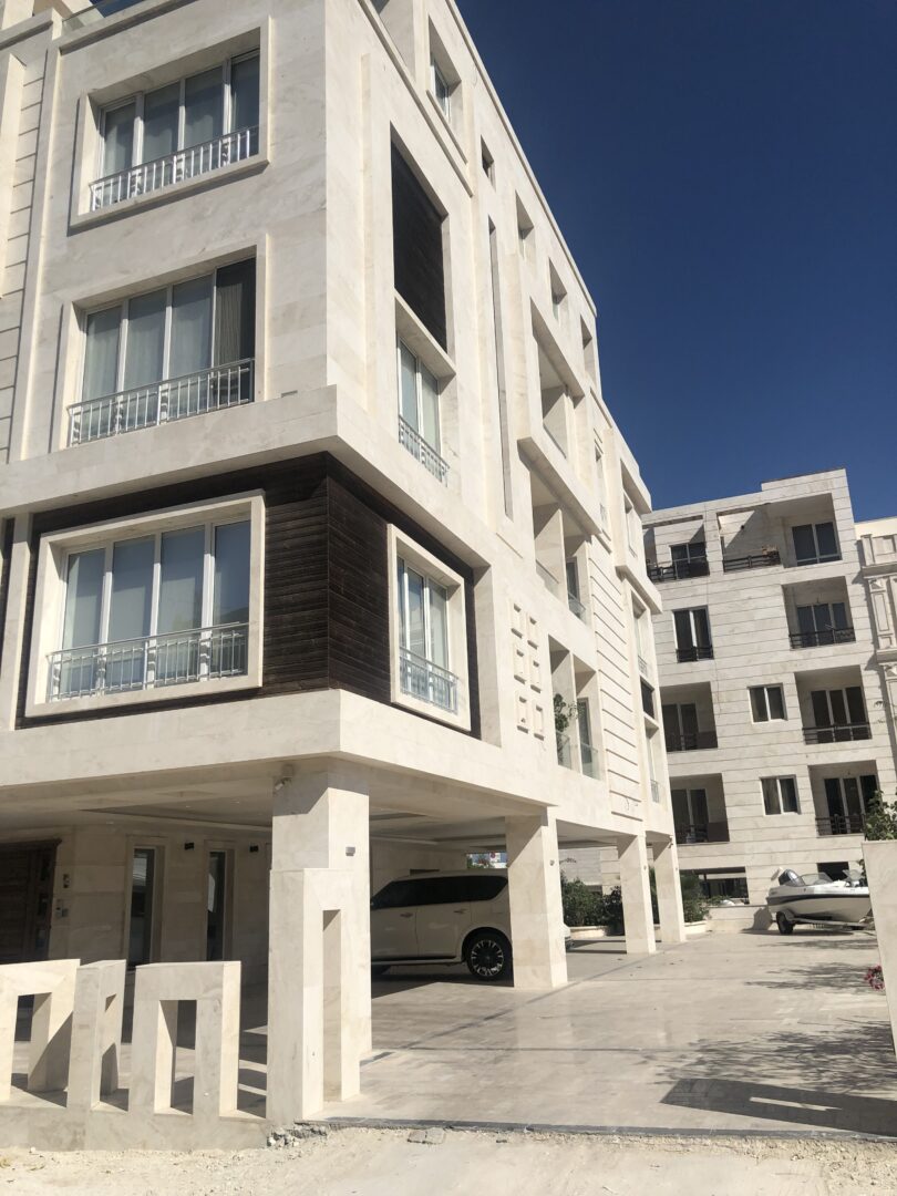 فروش ۱۱۰متر دوخواب/متریال قوی/فاز ۷ صدف