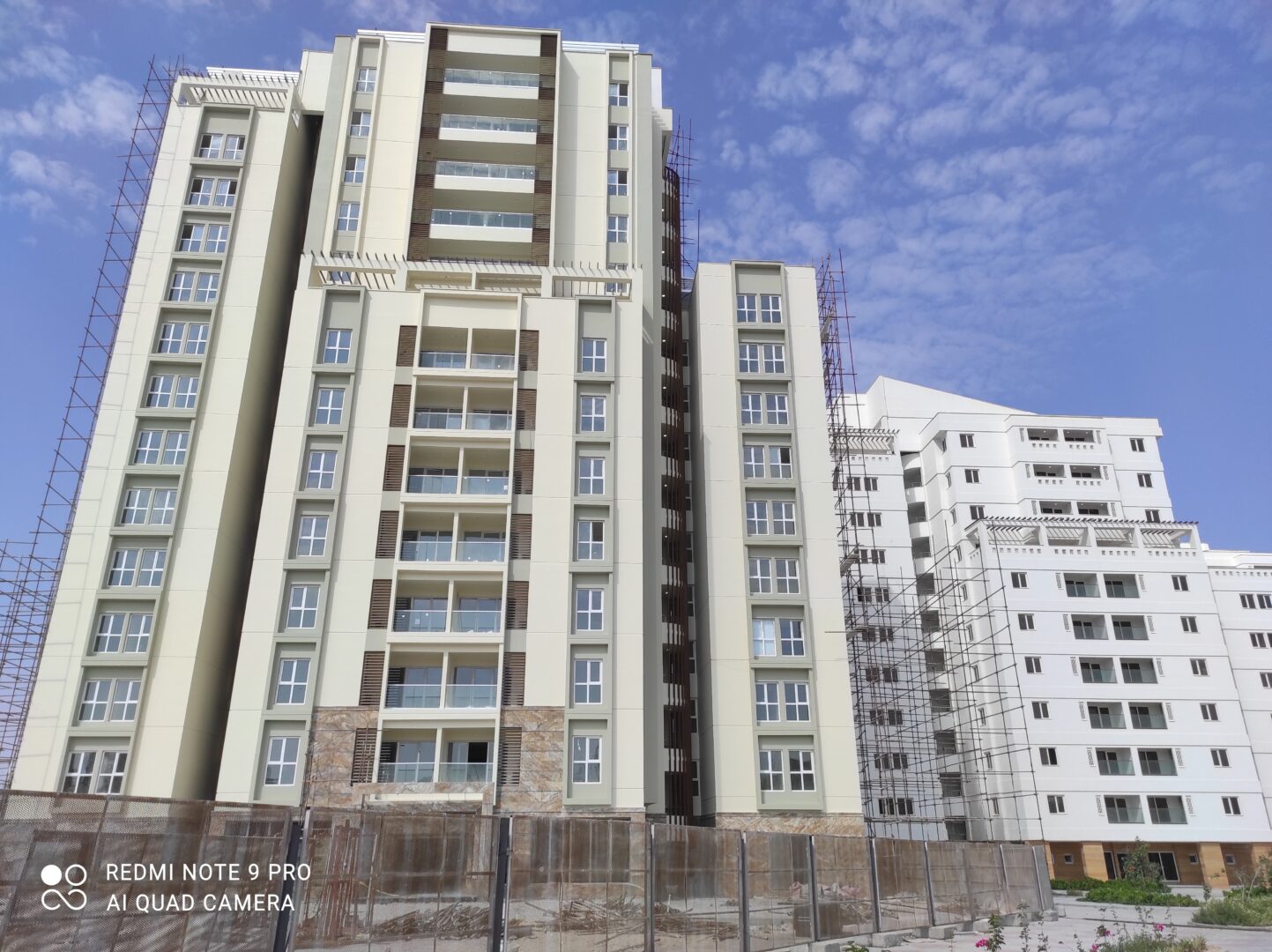 برجهای تیسا جزیره کیش، برج نگارستان