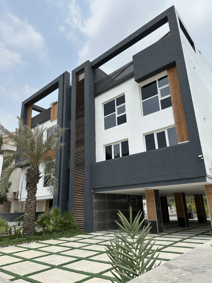 فروش ٧٨ متري دو خواب فاز ٢ شهرك صدف