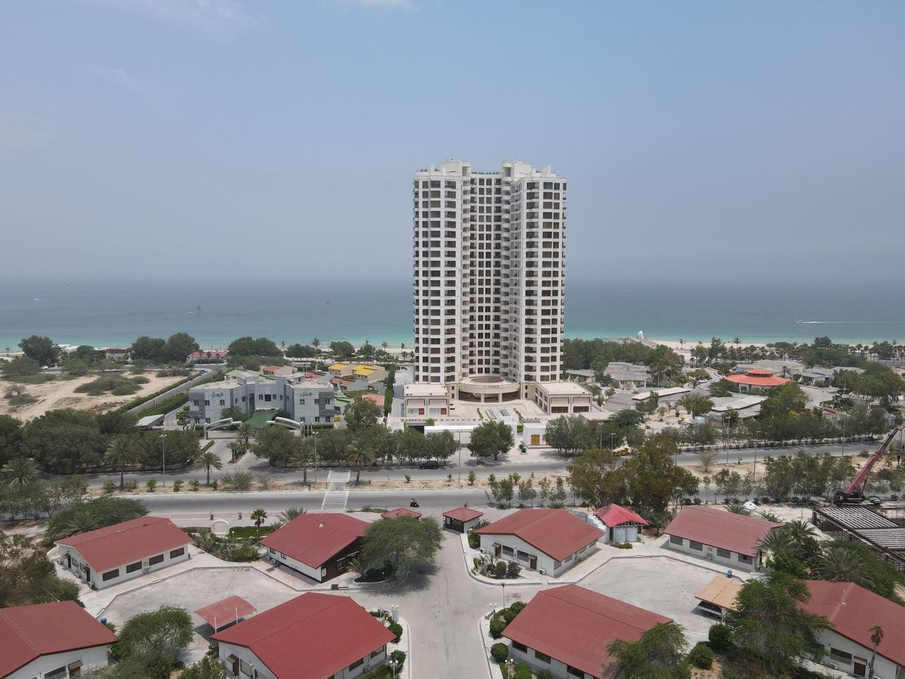 فروش ١٠٢ متري برج شاراكس مرجان