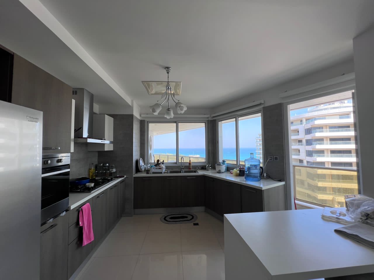 فروش برج مجلل طلایی