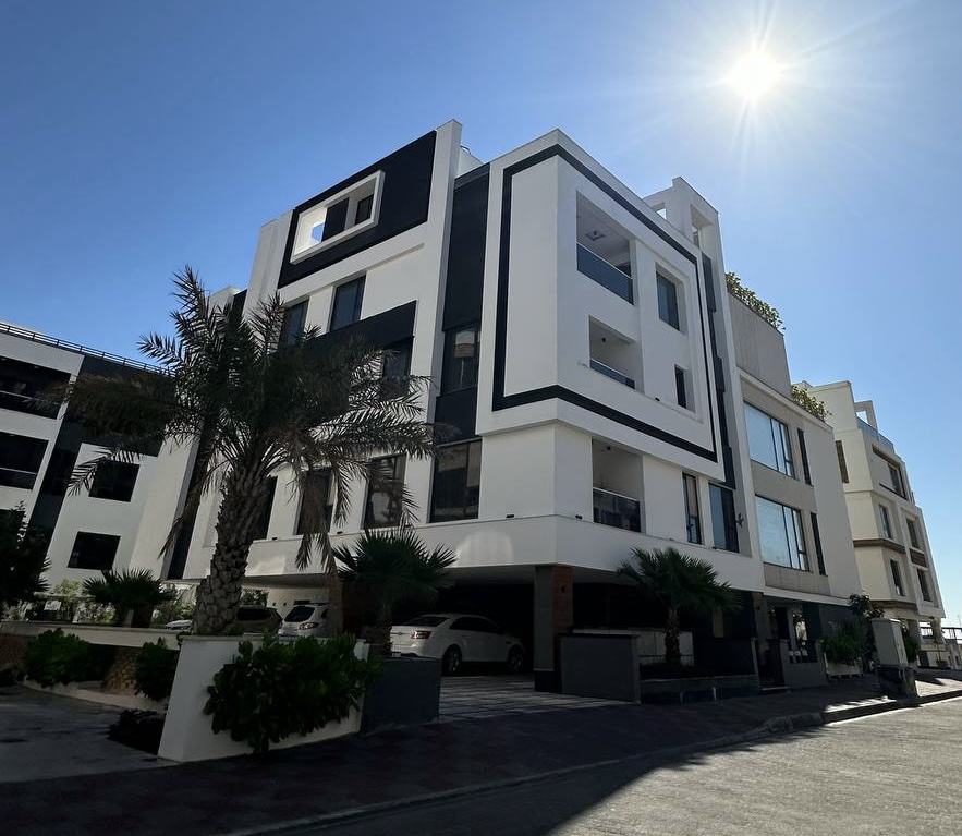 فروش ۹۵متری در فاز ۷