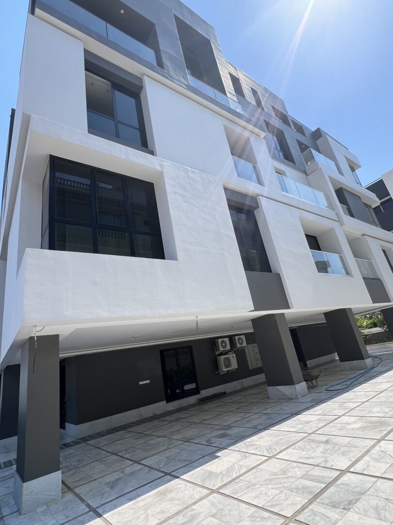 فروش ۱۲۷متری فاز ۷