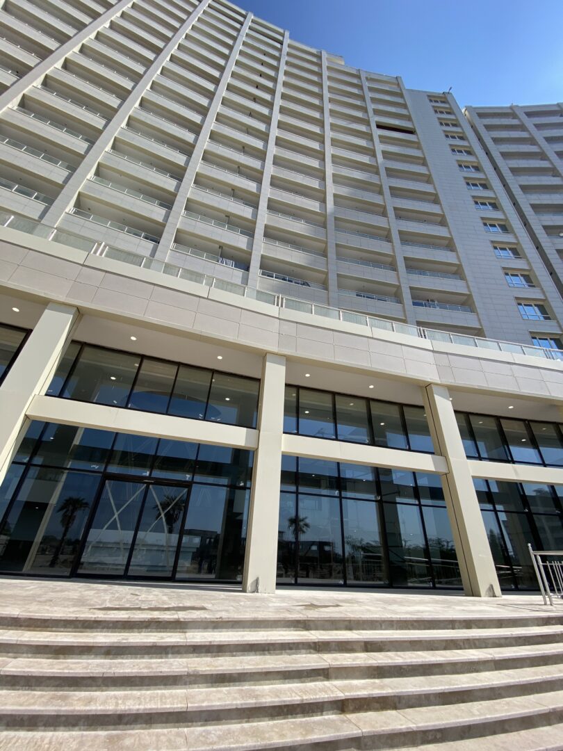 108 متر یکخواب / دید دریا / برج روما