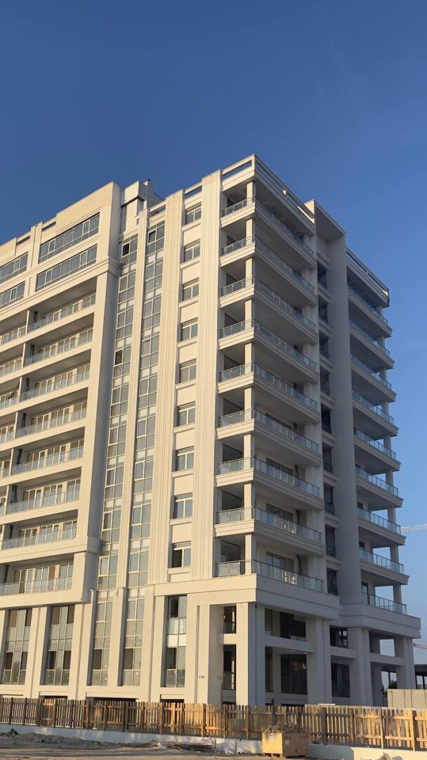 🏡 فروش آپارتمان نوساز در برج آبان ستاره کیش – ۹۶ متری کلیدنخورده