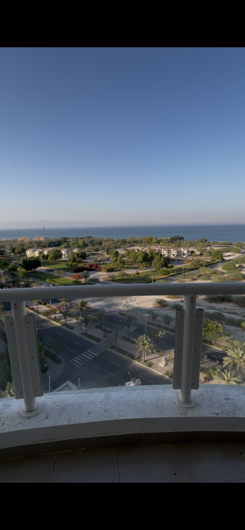 ️ فروش آپارتمان ۸۰ متری یک‌خوابه در شهر آفتاب کیش – دید بی‌نظیر دریا