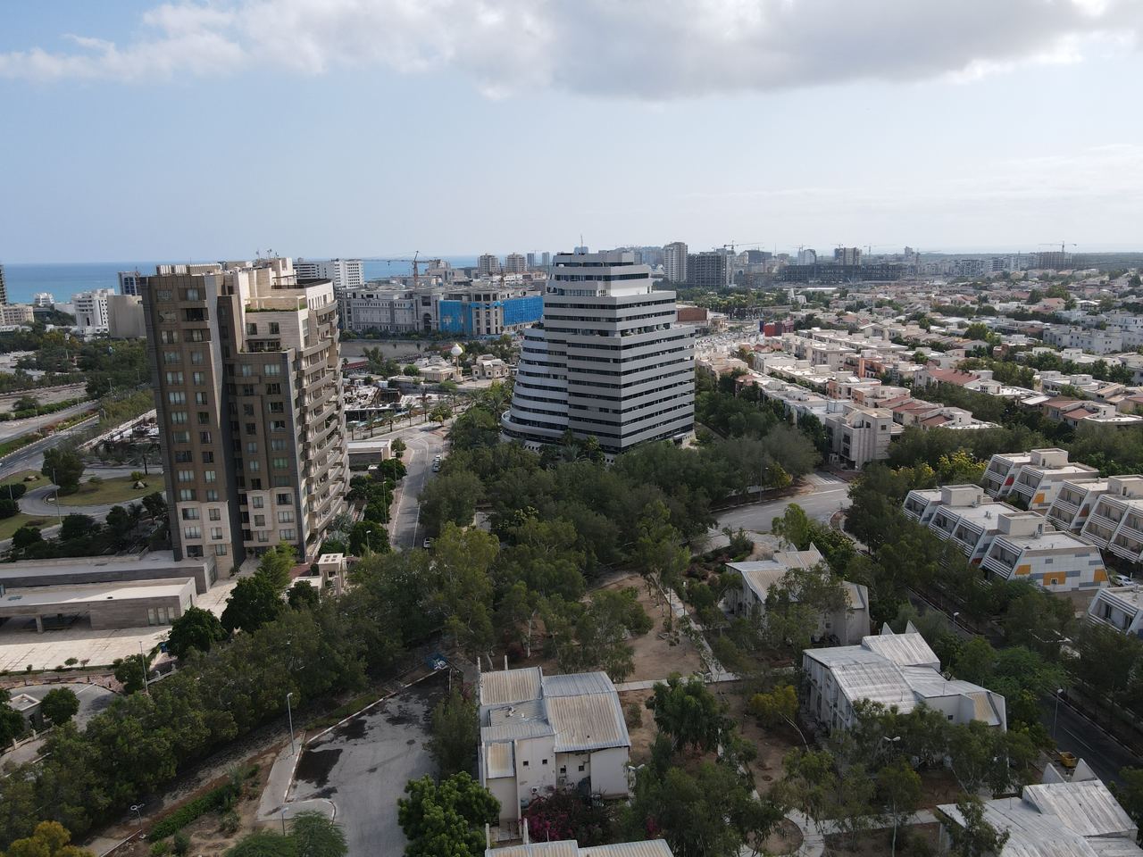 🏡 فروش آپارتمان ۸۰ متری دوخوابه در دامون گیت – شهرک صدف کیش