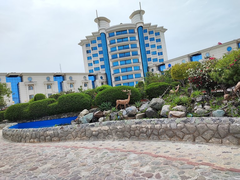 فروش دوخواب مجتمع گلف فول مبله