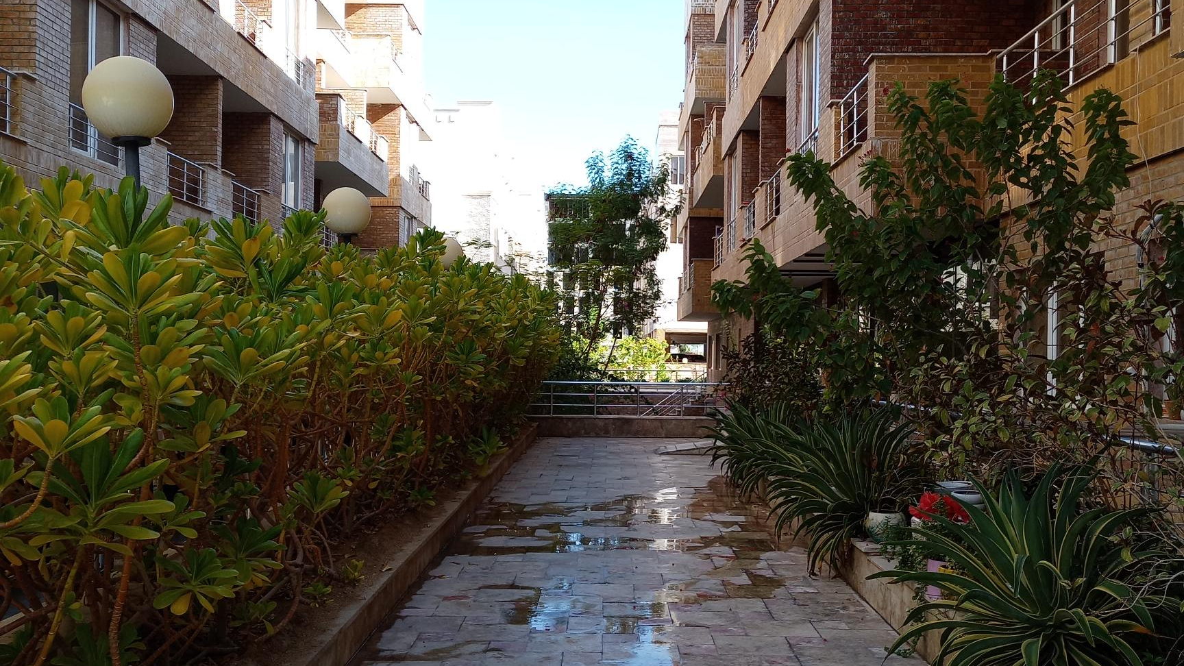 فروش واحد یک‌خوابه در آرامهر – طبقه اول