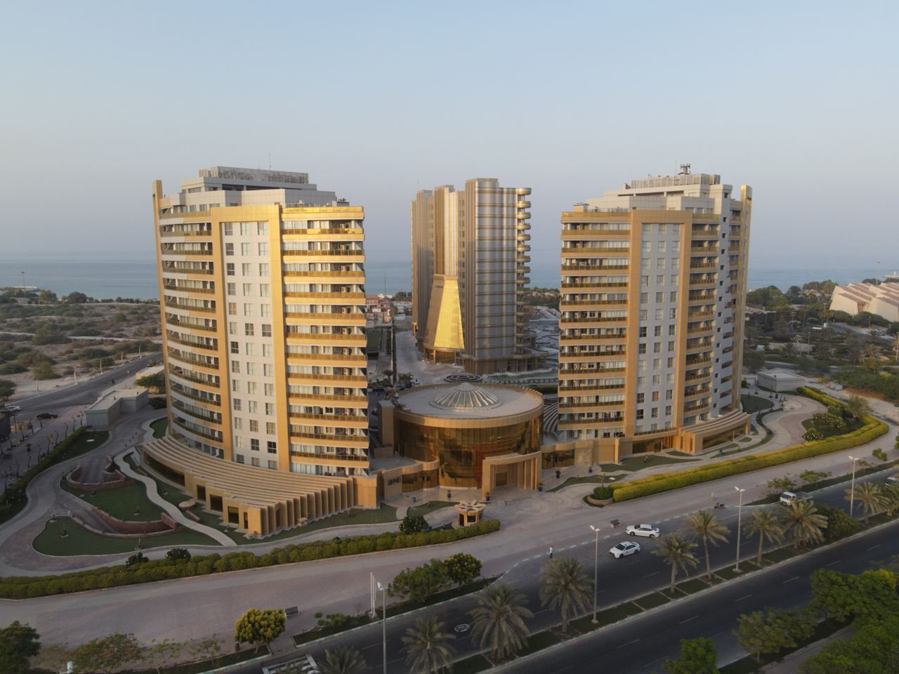 فروش واحد لوکس در برج طلایی یک – کیش