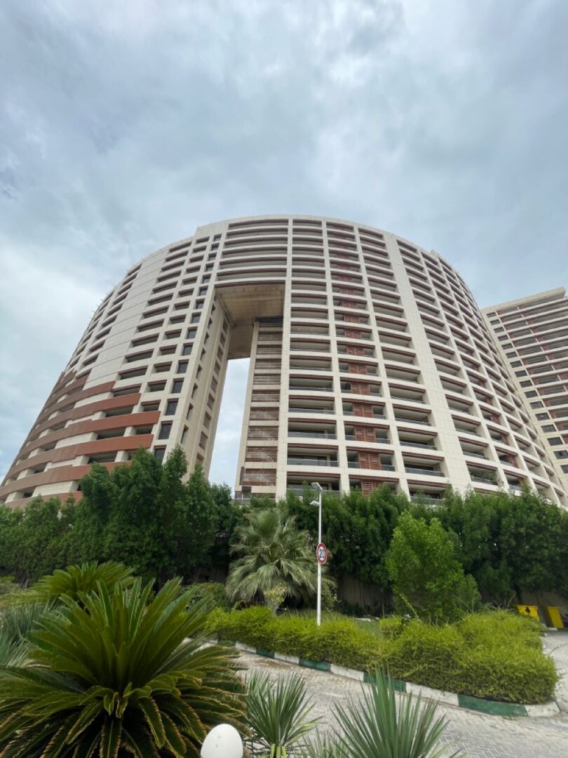 🏡 واحد ۱۴۹ متری سه‌خوابه در برج پرشین ساحلی، کیش