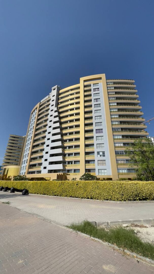 🏡 واحد ۱۲۵ متری در برج طلایی یک، کیش