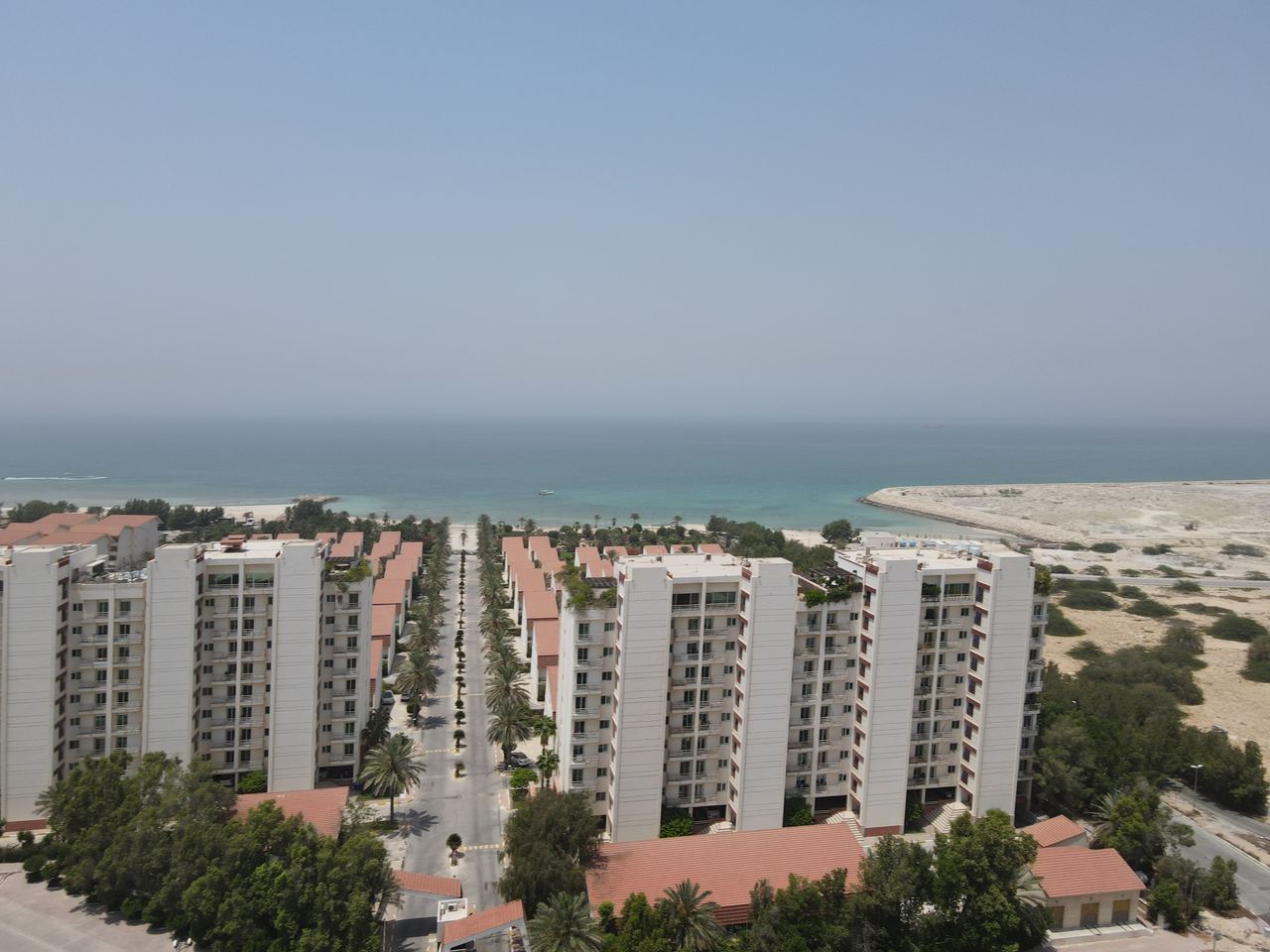 فروش واحد یکخوابه در برج دامون ساحلی ۲