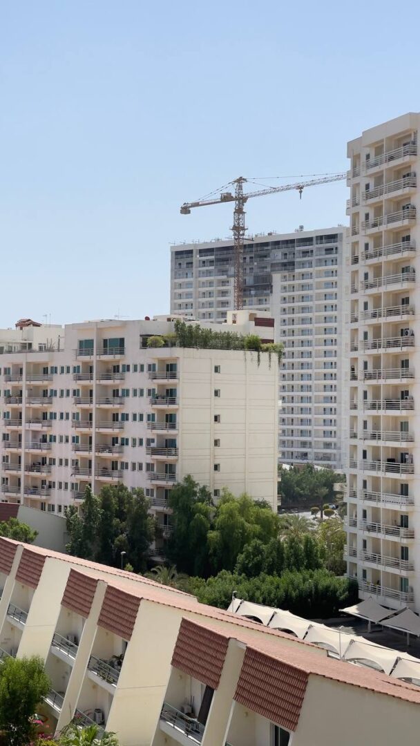 فروش واحد ۹۱ متری مبله در دامون ساحلی  جزیره کیش۲