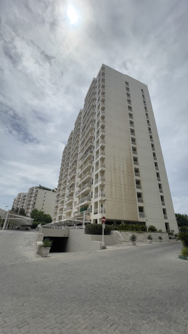 فروش یک خواب ۷۶ متر برج دامون کیش ایر